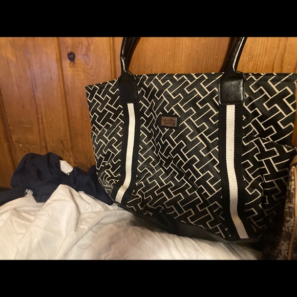 Designer purses - Picture 3 of 7